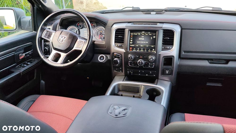 Dodge RAM 5.7 4x4 - 14