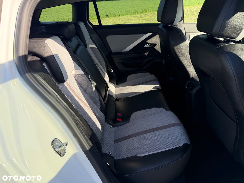 Opel Astra 1.5 D Automatik GS Line - 17