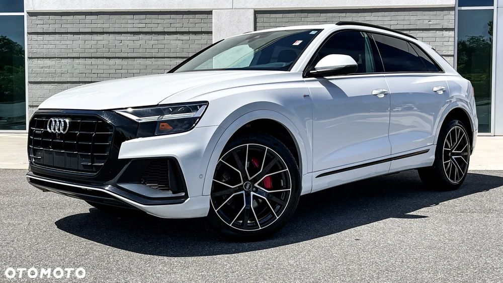 Audi Q8 - 1
