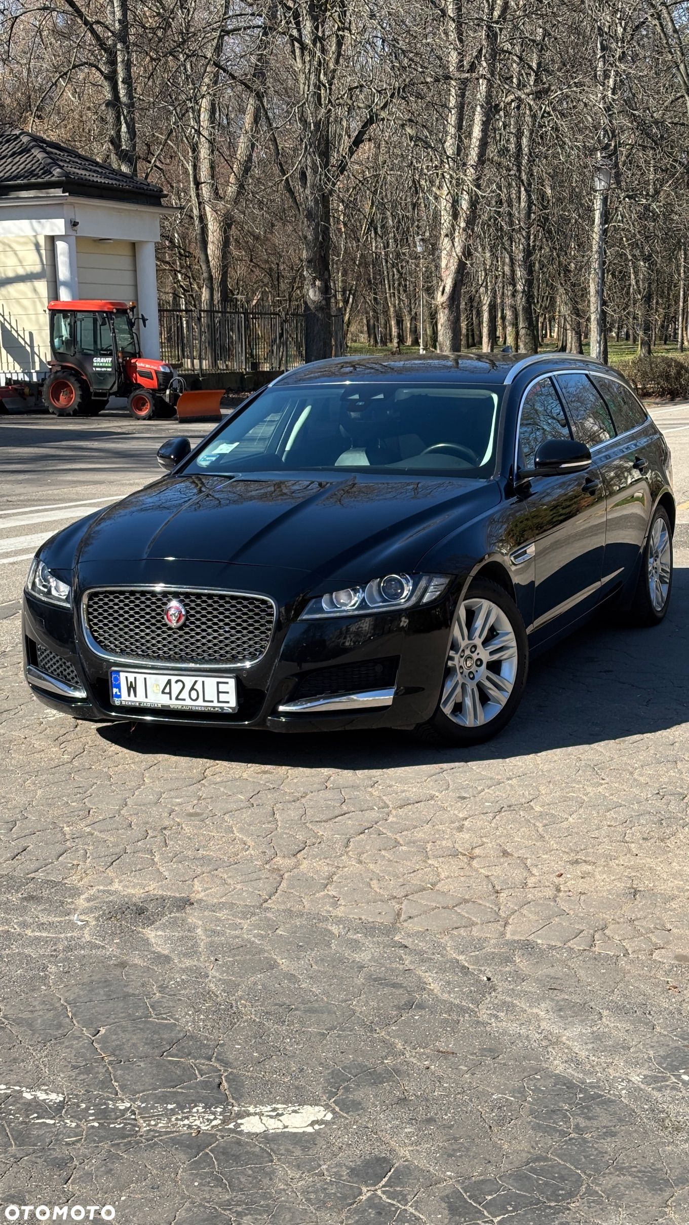 Jaguar XF 2.0 i4D AWD Portfolio - 1