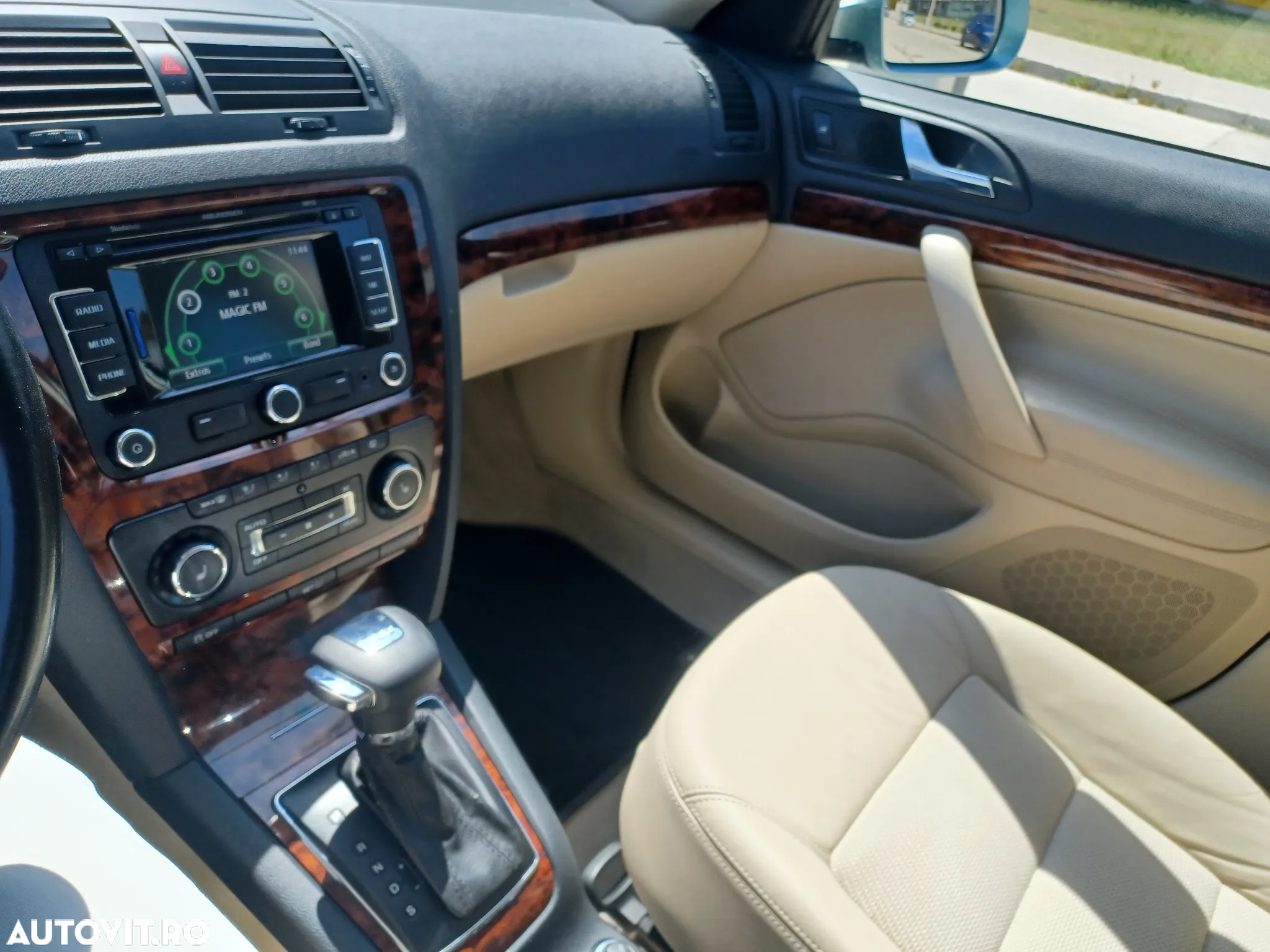 Skoda Octavia 1.8 Ambient TSI DSG - 2