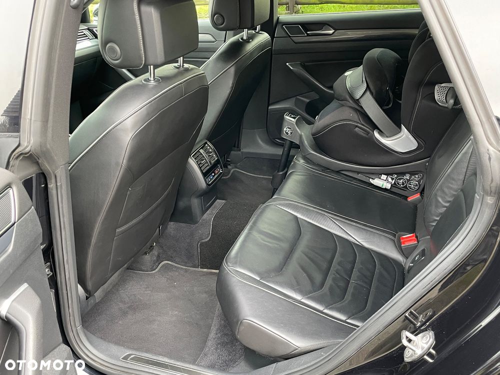 Volkswagen Arteon 2.0 TDI SCR R-Line DSG - 13
