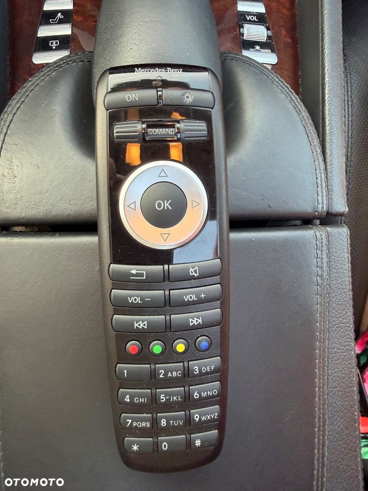 Mercedes-Benz CL 500 4Matic (BlueEFFICIENCY) 7G-TRONIC - 23