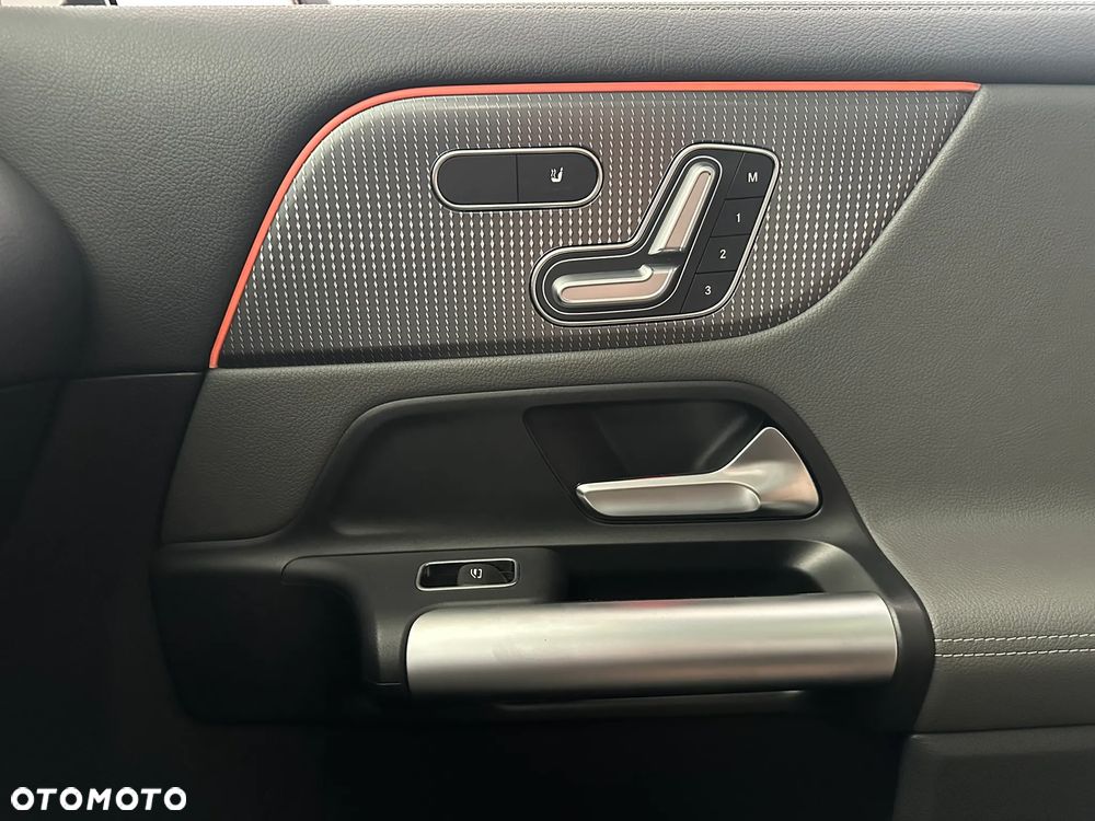 Mercedes-Benz EQA 250 66.5kWh Electric Art - 31