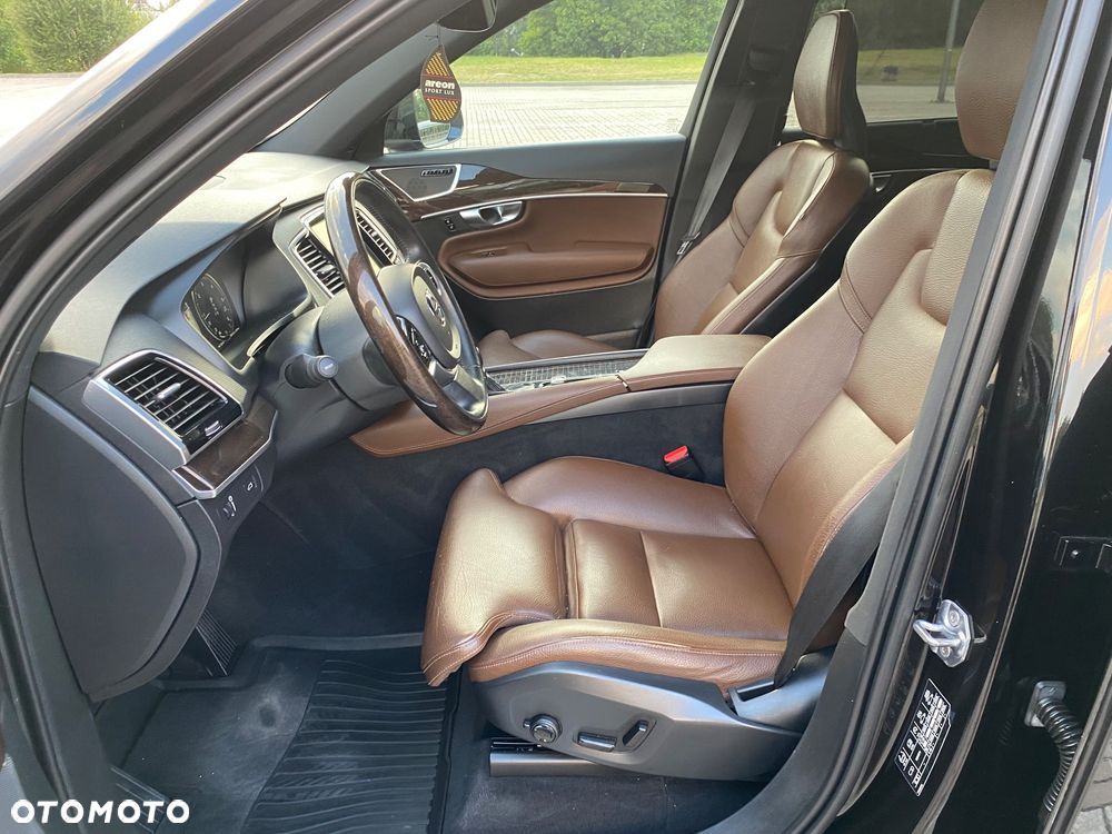 Volvo XC 90 - 13
