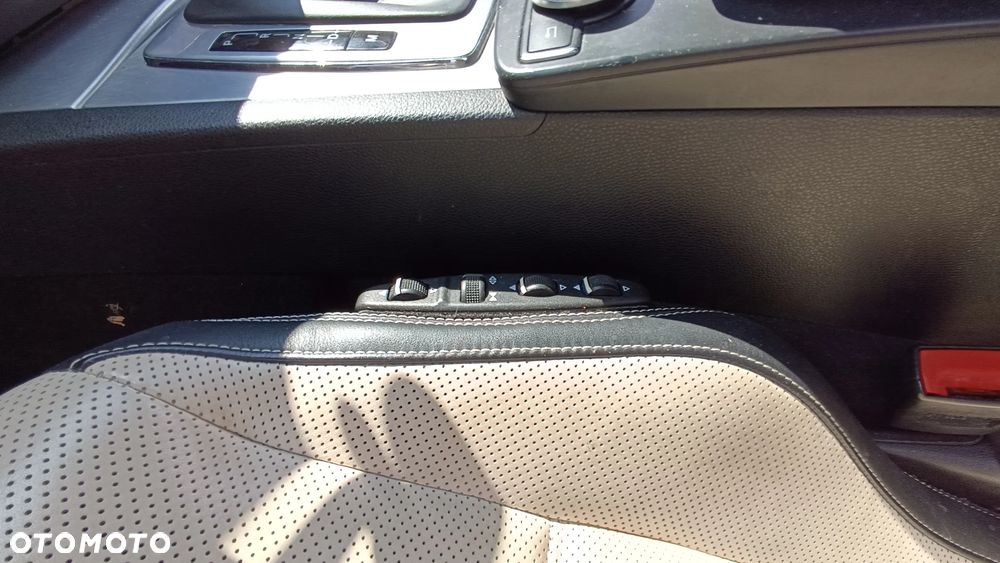 Mercedes-Benz Klasa E 500 7G-TRONIC Avantgarde - 24