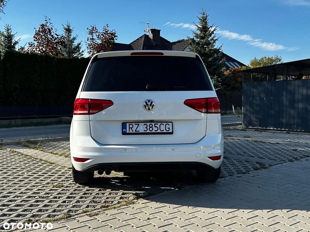Volkswagen Touran 2.0 TDI BMT Comfortline DSG - 3