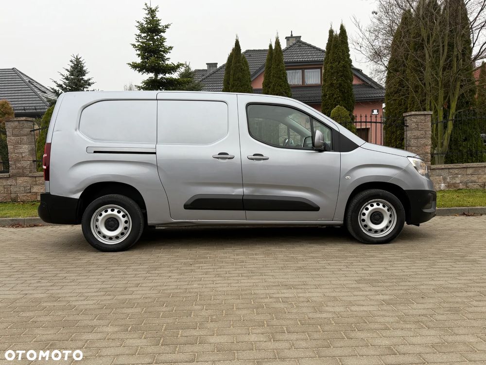 Opel COMBO - 1