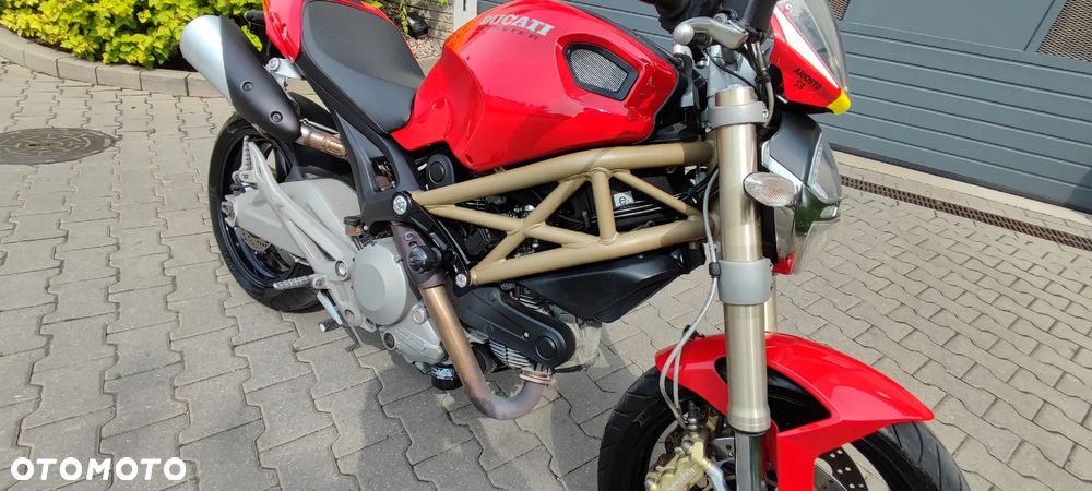 Ducati Monster - 2