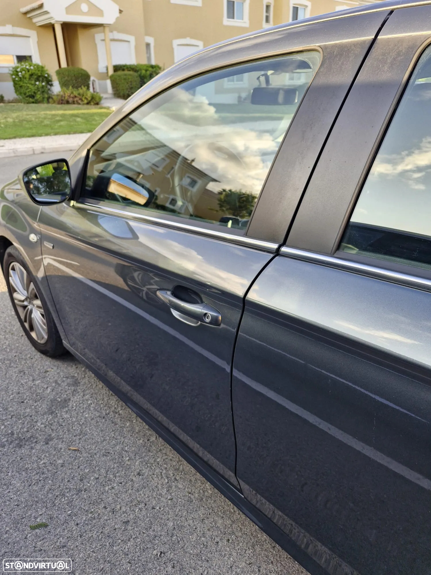 Citroën C-Elysée 1.6 HDi Exclusive - 10