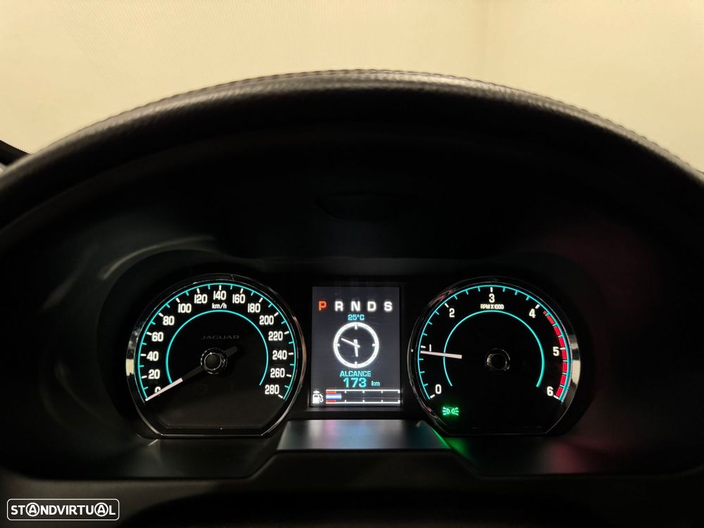 Jaguar XF Sportbrake 2.2 D Premium Luxury - 39