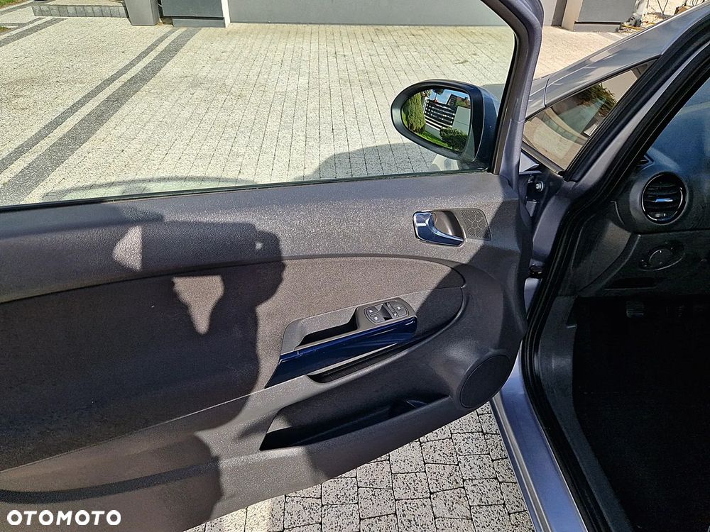Opel Corsa 1.4 16V Limited Edition - 16