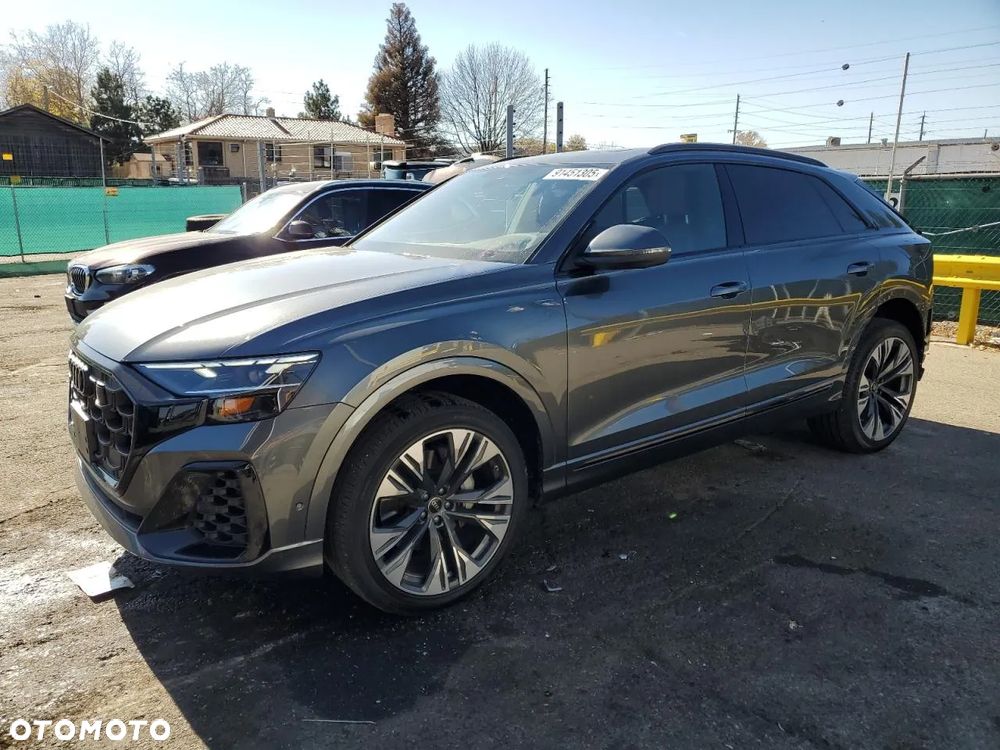 Audi Q8 - 2