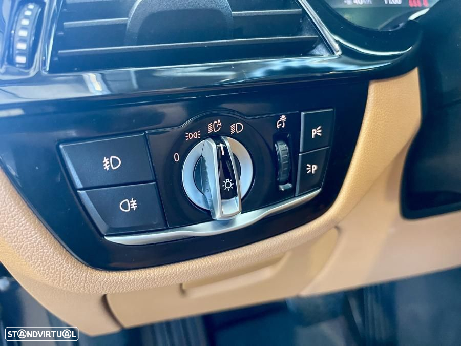 BMW 520 d Line Luxury Auto - 18