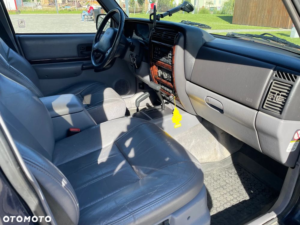 Jeep Cherokee 4.0 Limited - 10