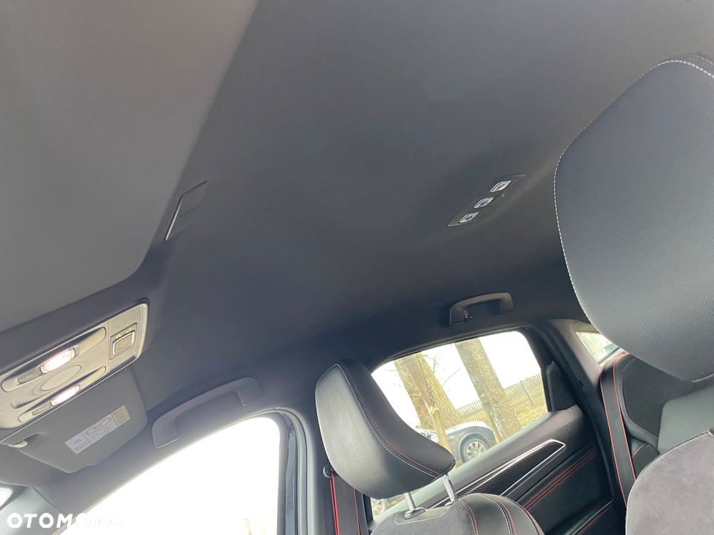 Renault Arkana E-TECH 145 R.S.LINE - 33