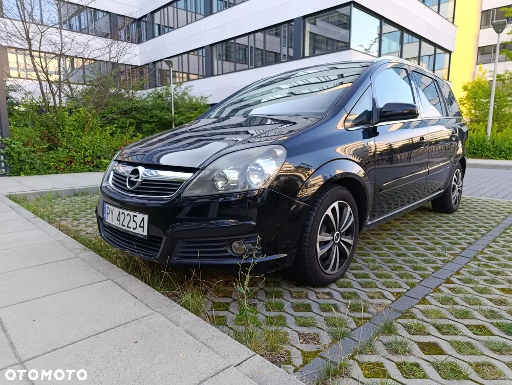 Opel Zafira - 2