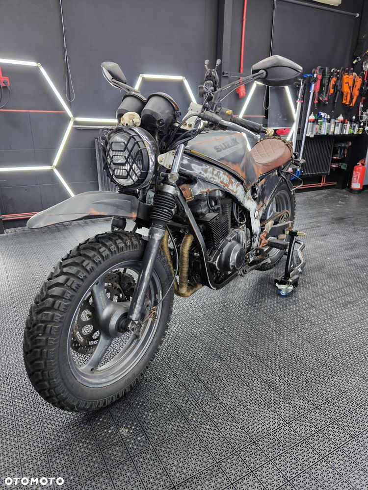 Suzuki GS - 2