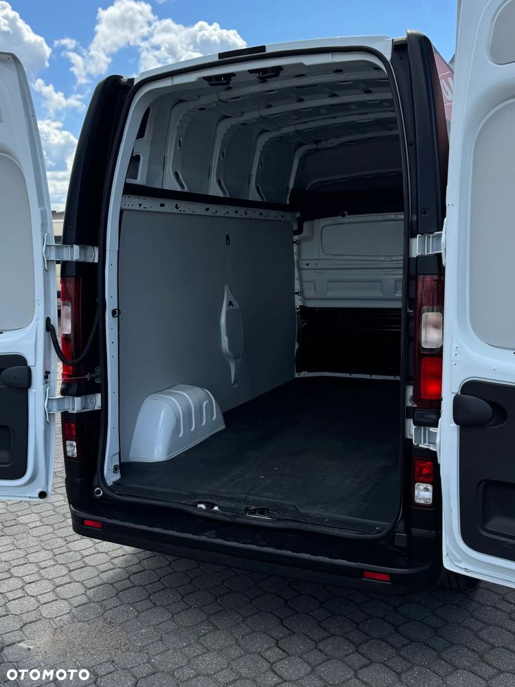 Renault TRAFIC - 8