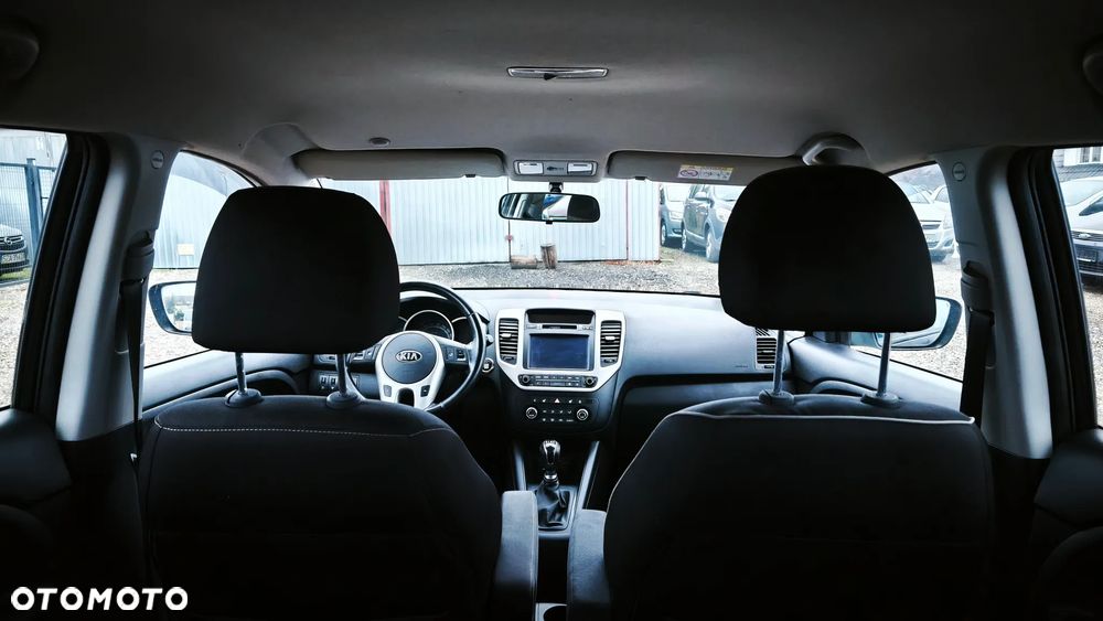 Kia Venga - 24