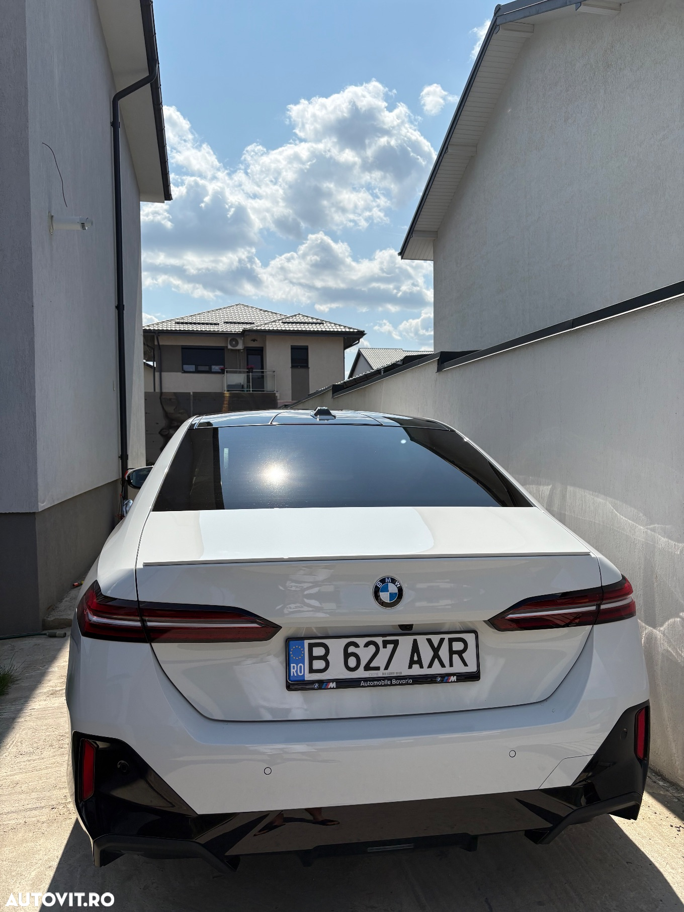 BMW Seria 5 520d xDrive AT MHEV - 2