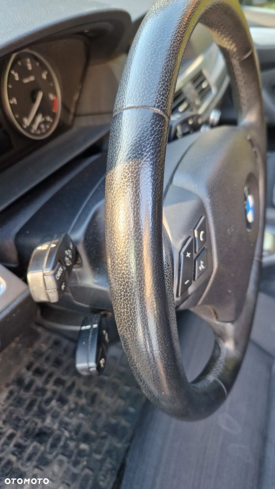 BMW Seria 5 525d - 2