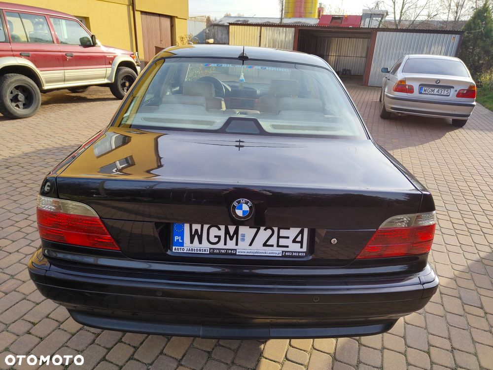 BMW Seria 7 740d - 8