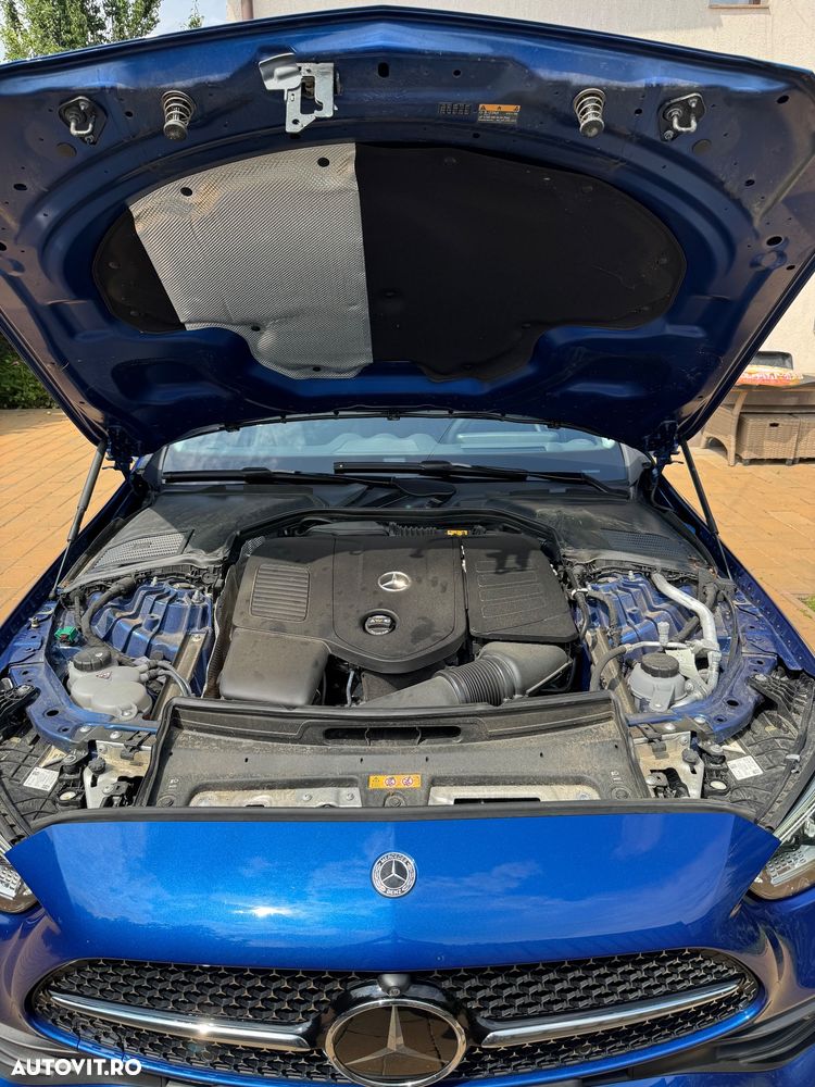 Mercedes-Benz C T-Modell 300 e PHEV - 9