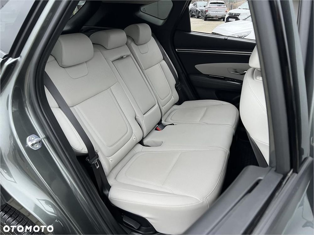 Hyundai Tucson 1.6 T-GDi HEV Platinum 4WD - 23