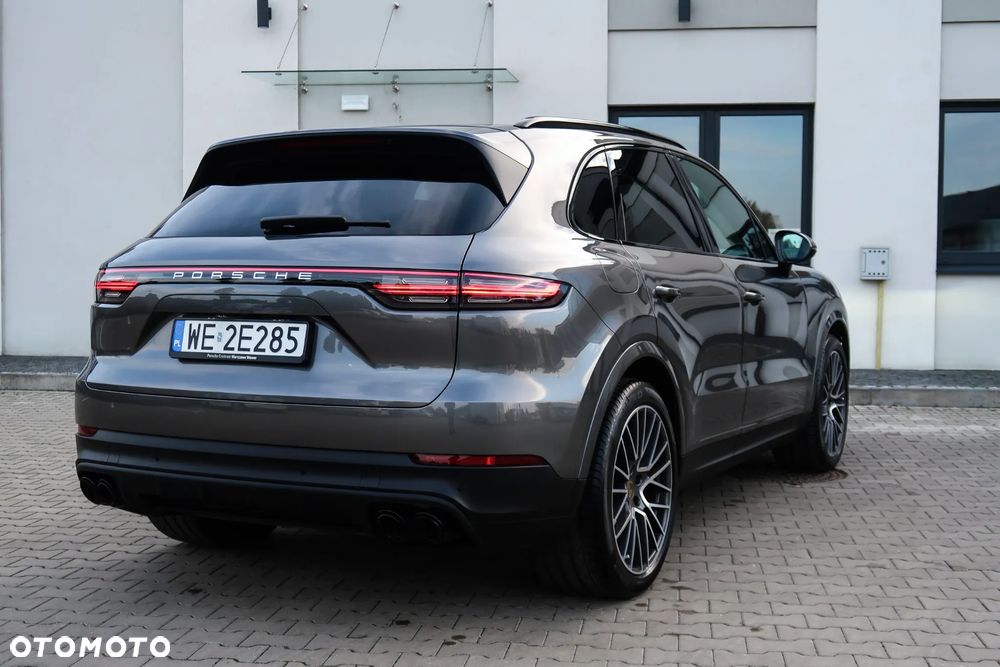 Porsche Cayenne Standard - 12