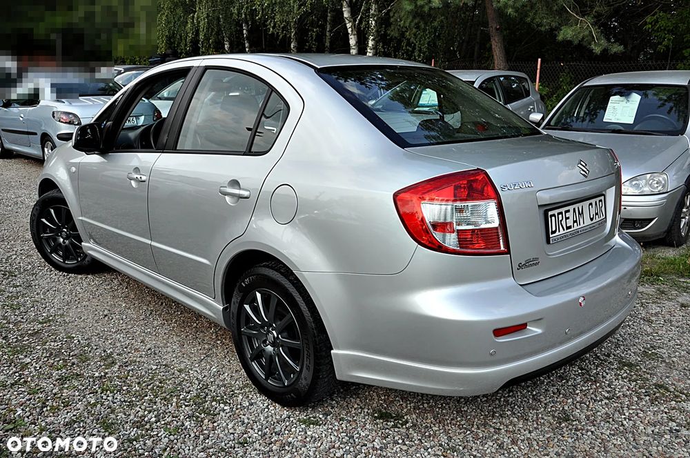 Suzuki SX4 1.6 GS/Premium - 12