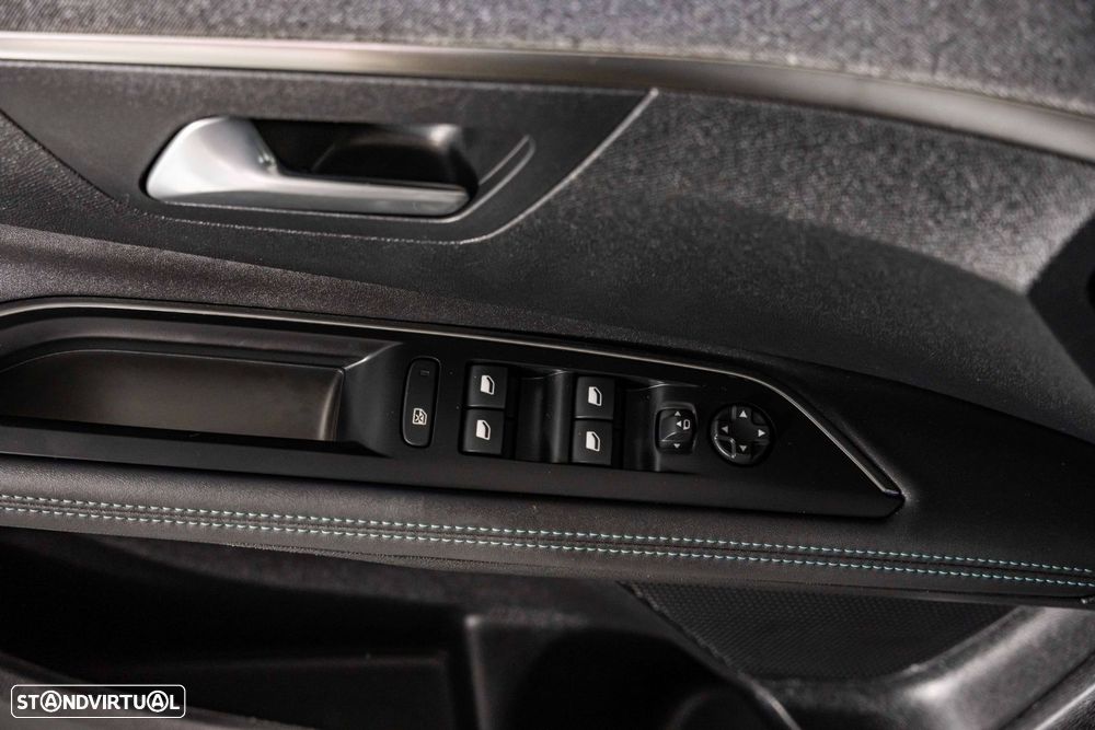 Peugeot 3008 1.6 Hybrid Allure Pack e-EAT8 - 21