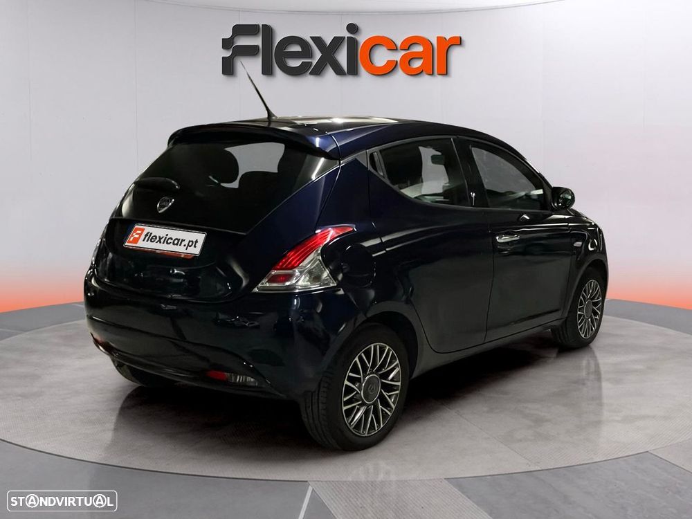 Lancia Ypsilon - 4