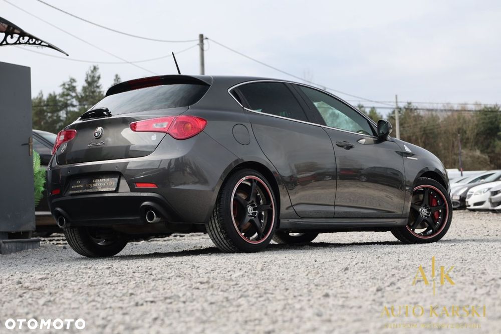 Alfa Romeo Giulietta - 4