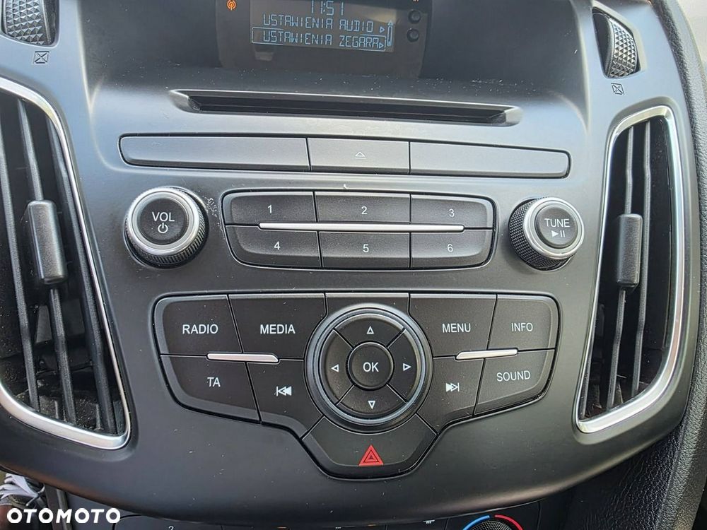 Ford Focus 1.0 EcoBoost Connected - 17