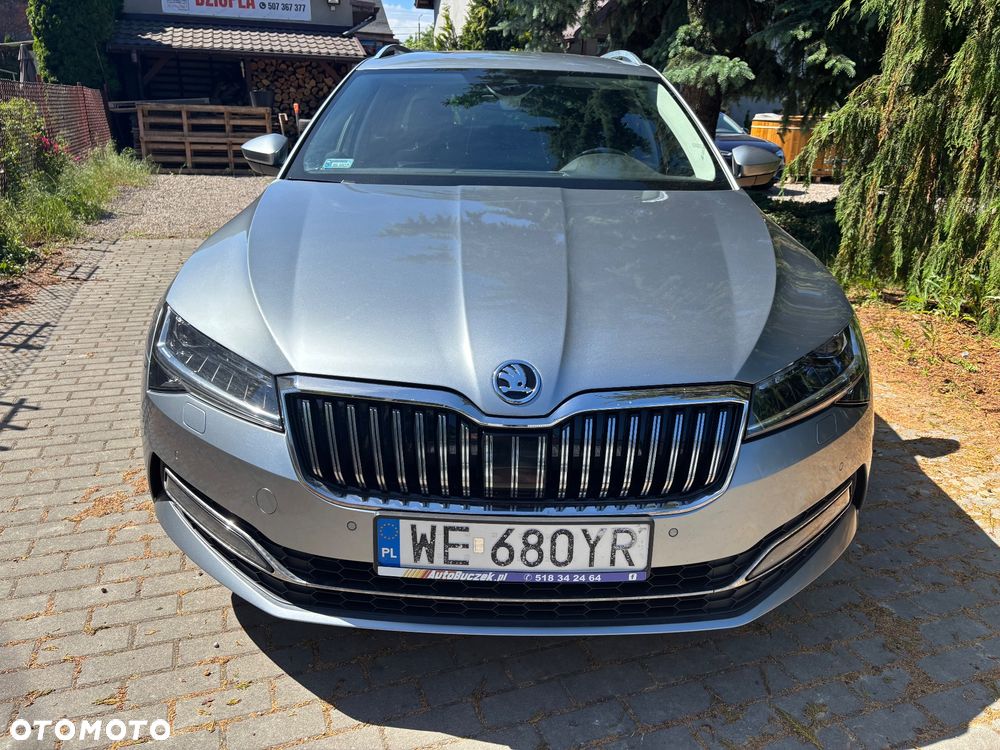 Skoda Superb 2.0 TDI SCR Style DSG - 3