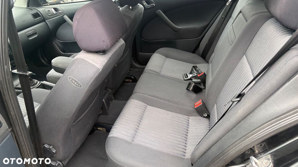 Skoda Octavia 2.0 Combi Elegance - 15