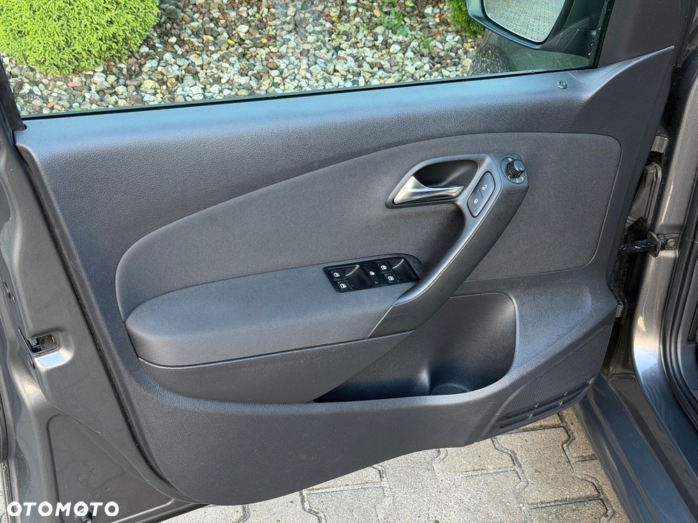 Volkswagen Polo 1.4 16V Highline Optimum - 15