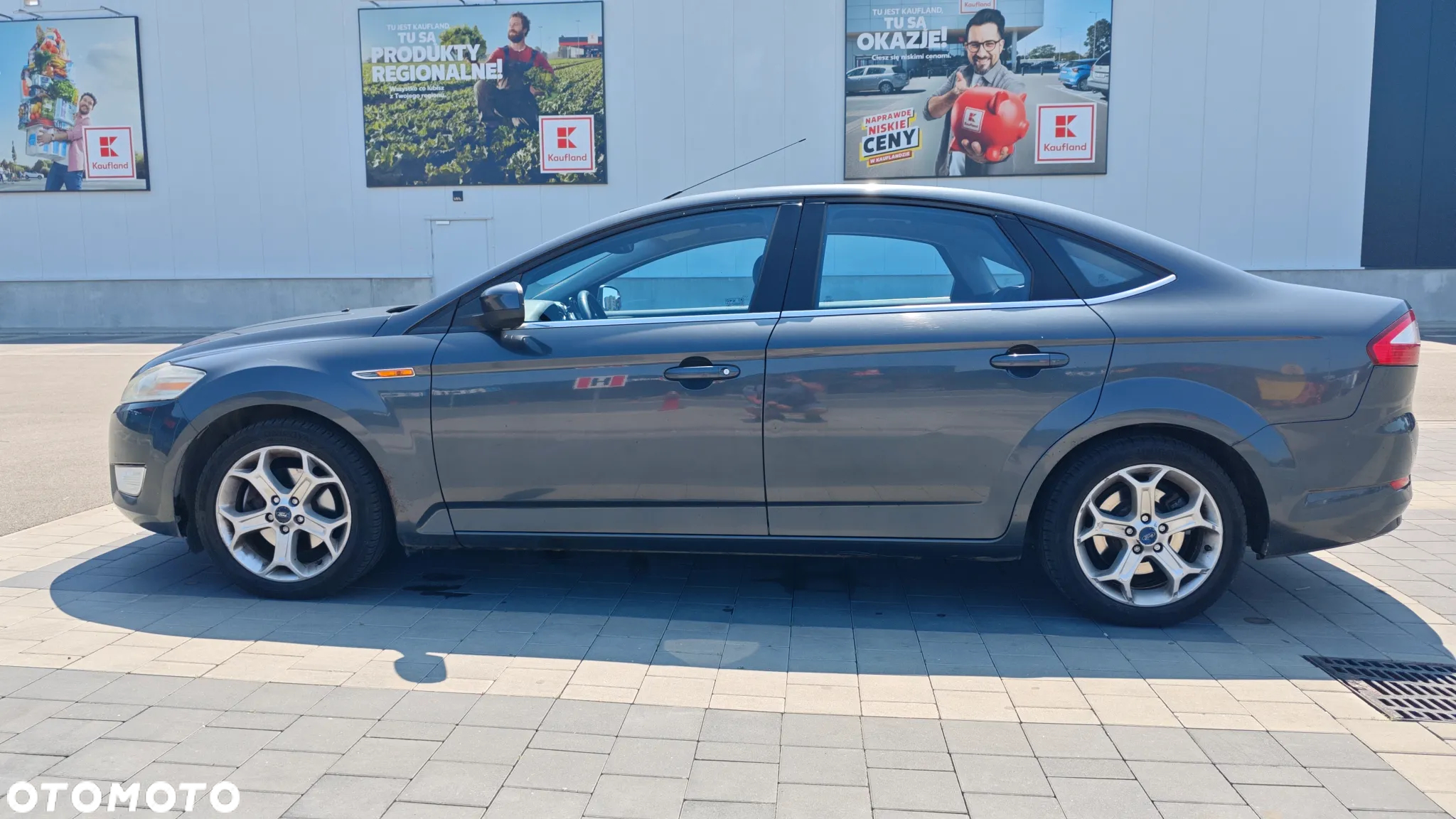 Ford Mondeo 2.5 Titanium - 2