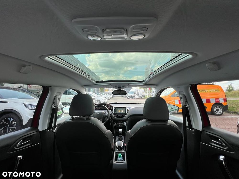 Peugeot 2008 1.2 PureTech GT Line S&S - 5