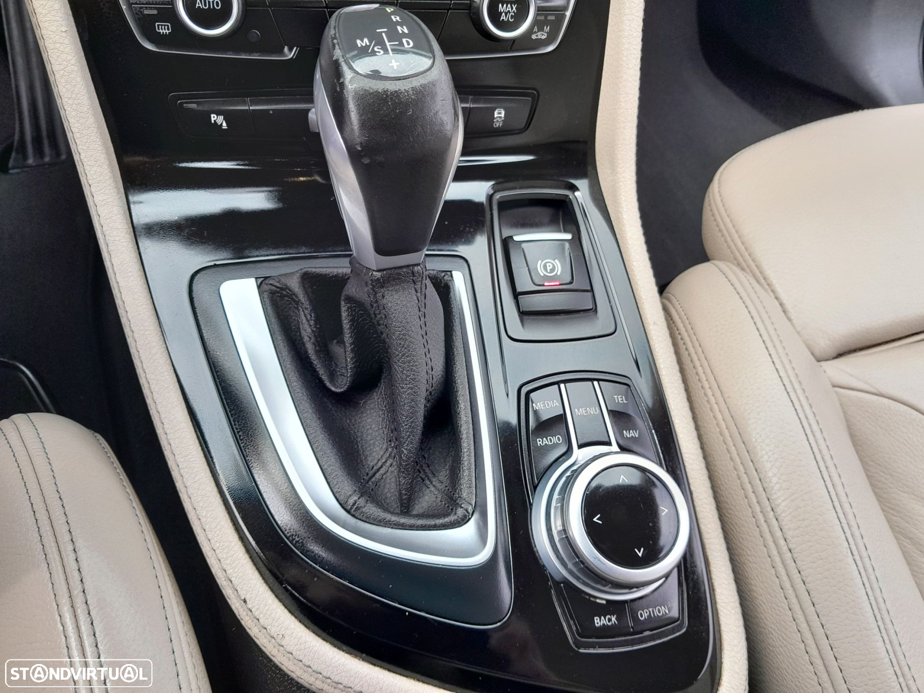 BMW 218 Gran Tourer d 7L Line Luxury Auto - 31