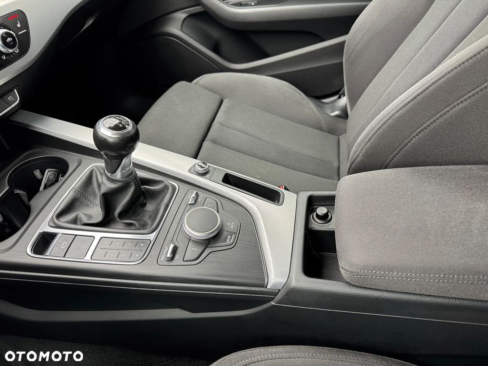 Audi A4 Avant - 28