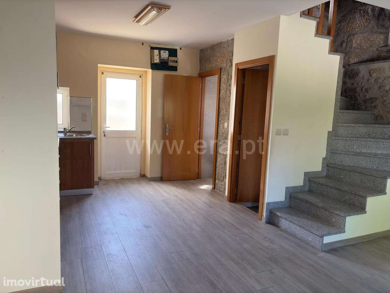 Moradia Geminada T2 / Covilhã, Covilhã - Grande imagem: 4/14