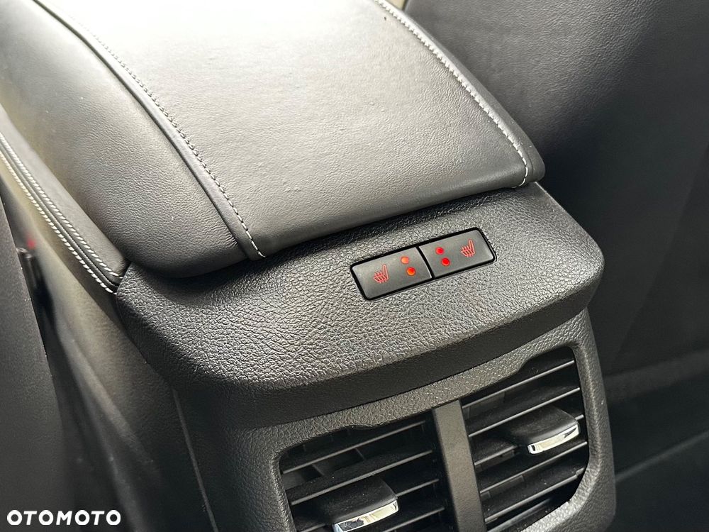 Ford Mondeo Vignale 2.0 EcoBoost - 40