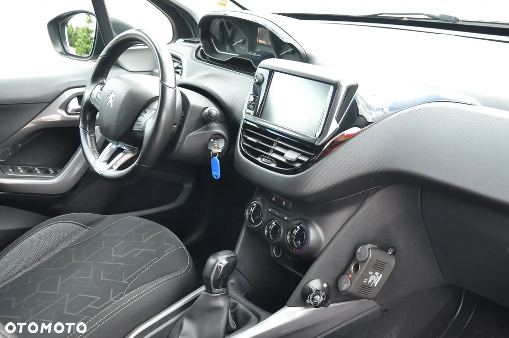 Peugeot 2008 1.6 BlueHDi Active - 26