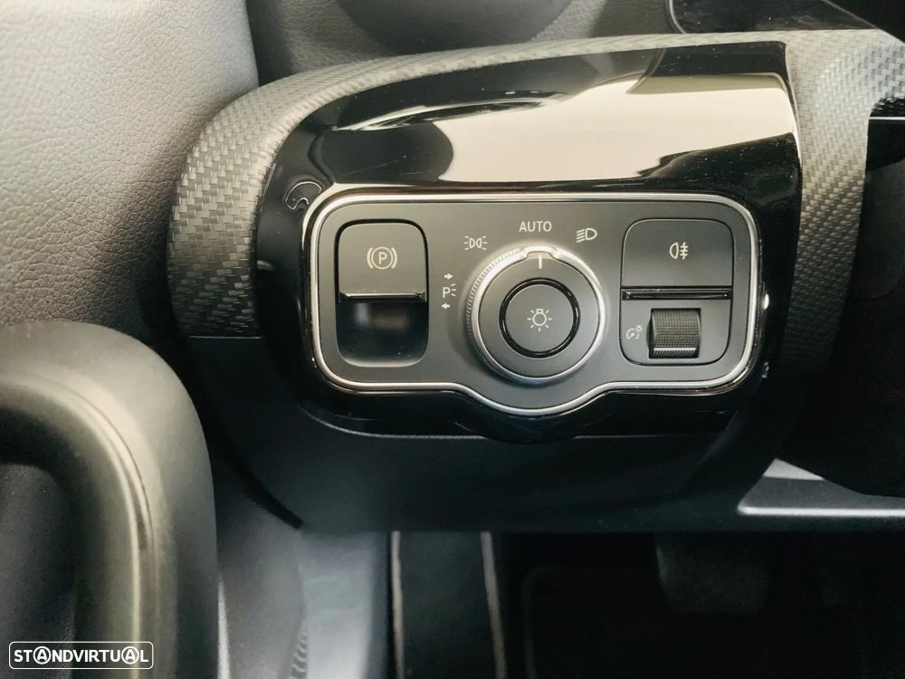 Mercedes-Benz CLA 180 7G-DCT Progressive - 10