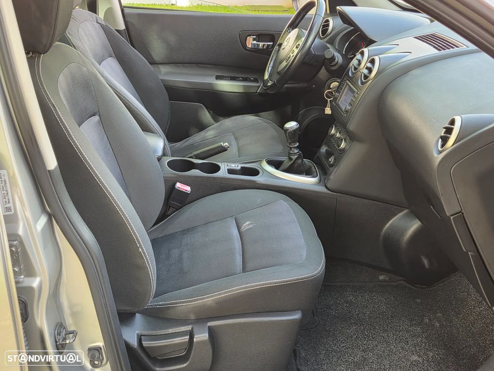 Nissan Qashqai 1.6 dCi Tekna Premium 18 - 24