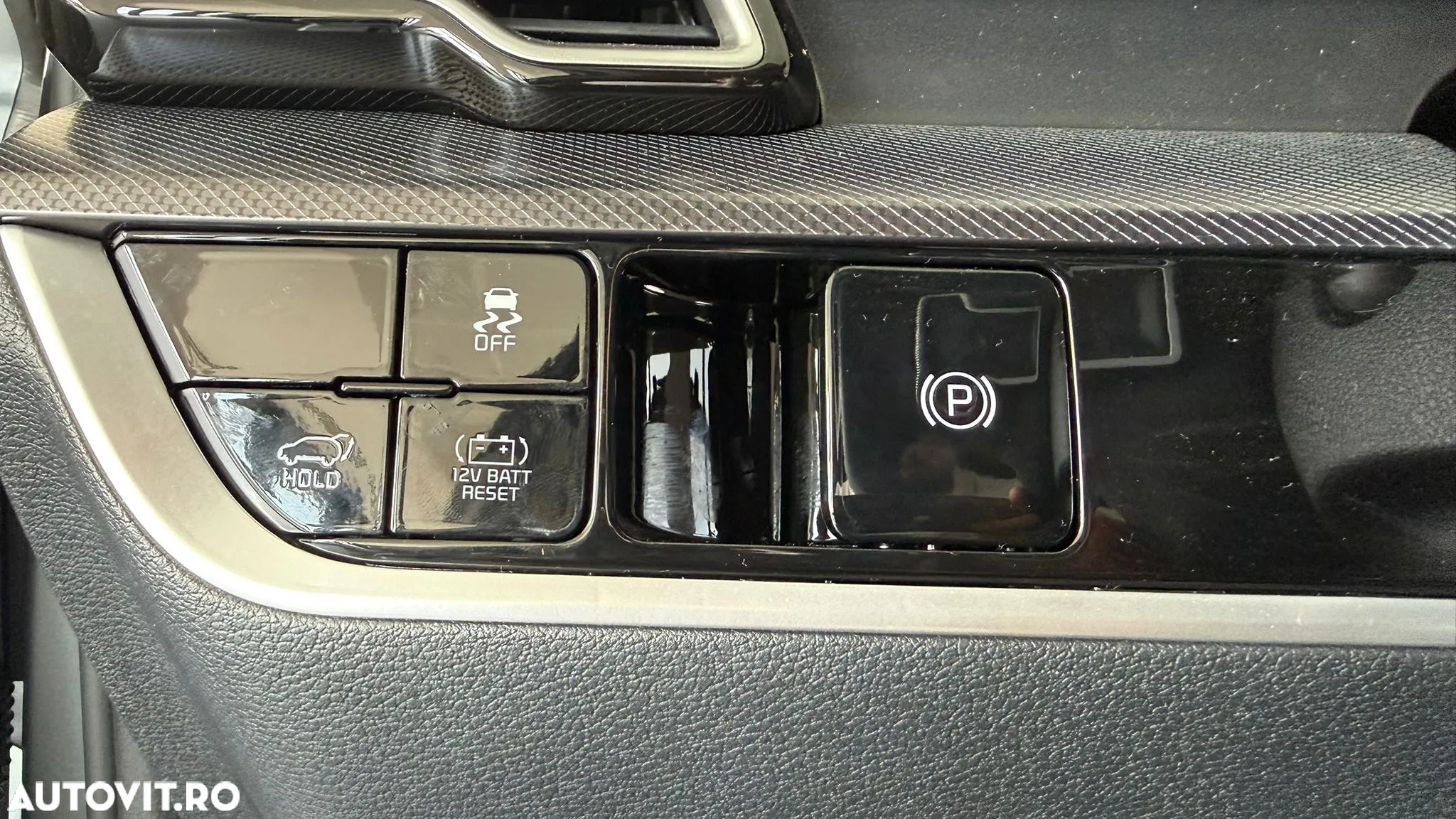 Kia Sportage 1.6 T-GDI HEV 6AT 4x4 Business Line - 10