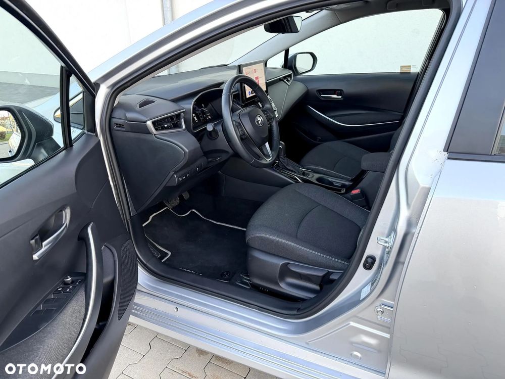 Toyota Corolla 1.8 Hybrid Comfort - 22