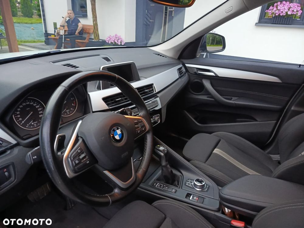 BMW X1 xDrive18d - 29